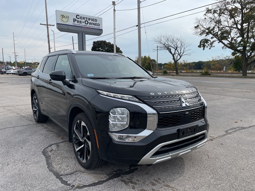 Used 2022 Mitsubishi Outlander SEL CUV