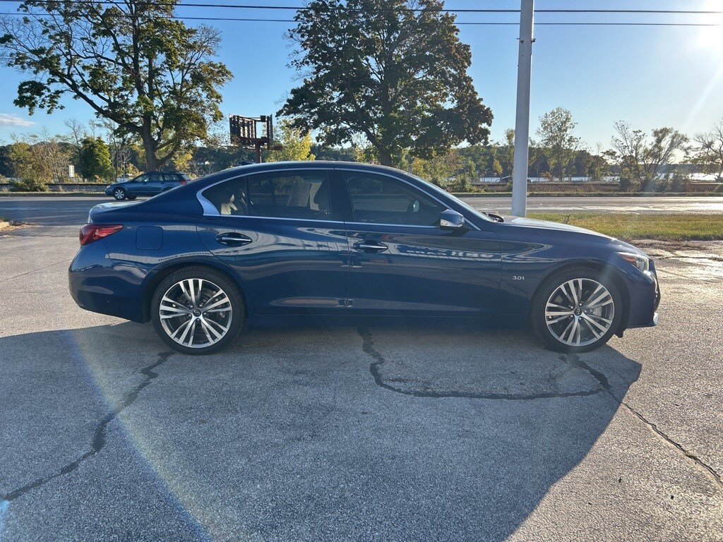 2018 Infiniti Q50 3.0t Sport photo 3