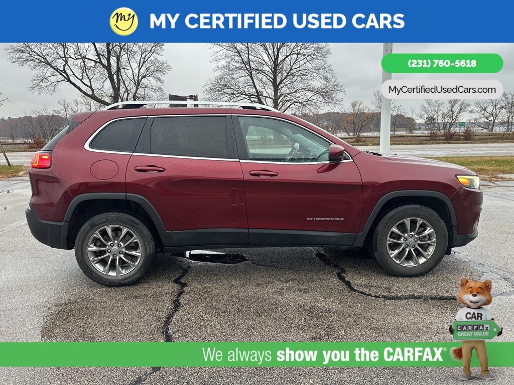 2021 Jeep Cherokee Latitude Lux photo 2