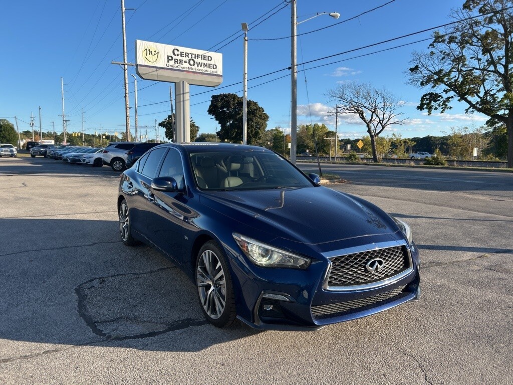 2018 Infiniti Q50 3.0t Sport photo 2