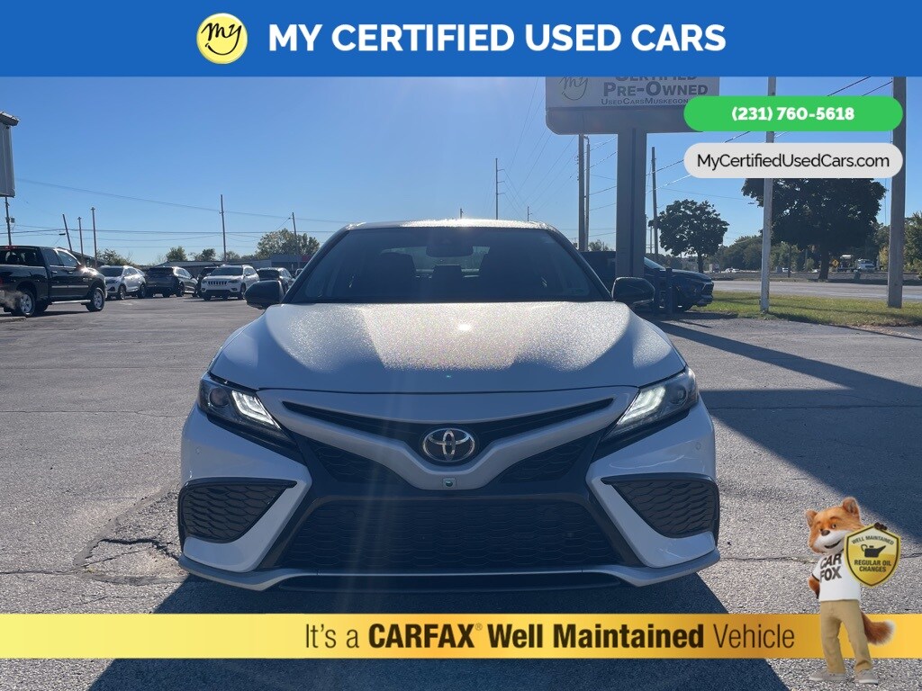 2021 Toyota Camry XSE photo 2