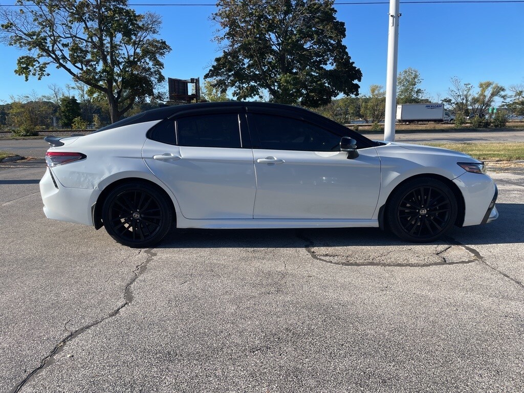 2021 Toyota Camry XSE photo 4