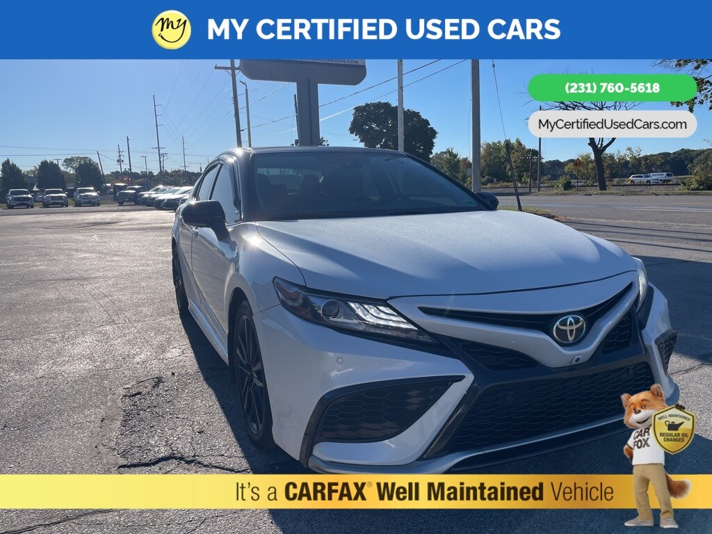 2021 Toyota Camry XSE photo 3