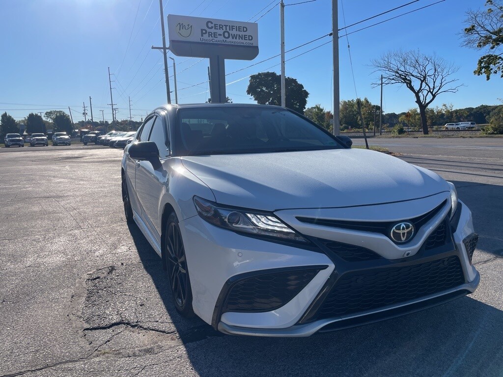 2021 Toyota Camry XSE photo 3