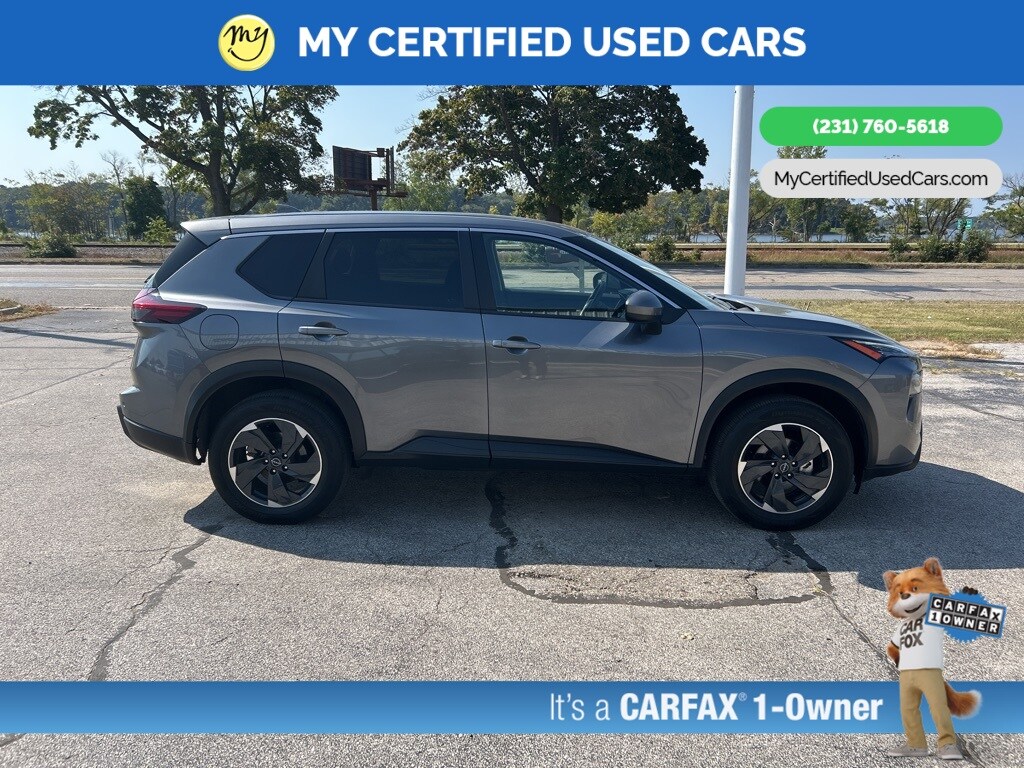 2024 Nissan Rogue SV photo 4