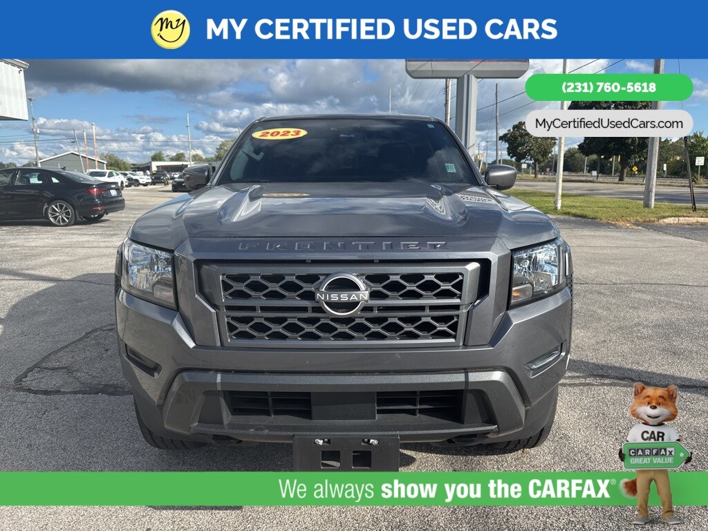 2023 Nissan Frontier SV photo 2