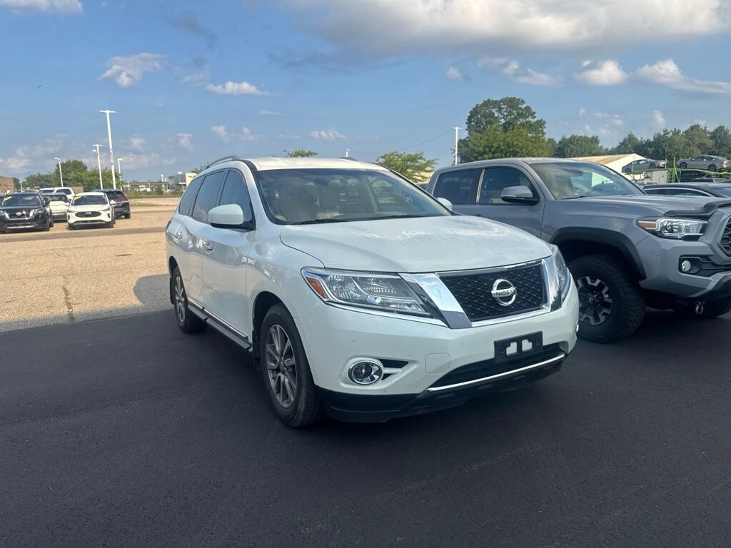 Used 2015 Nissan Pathfinder SL SUV