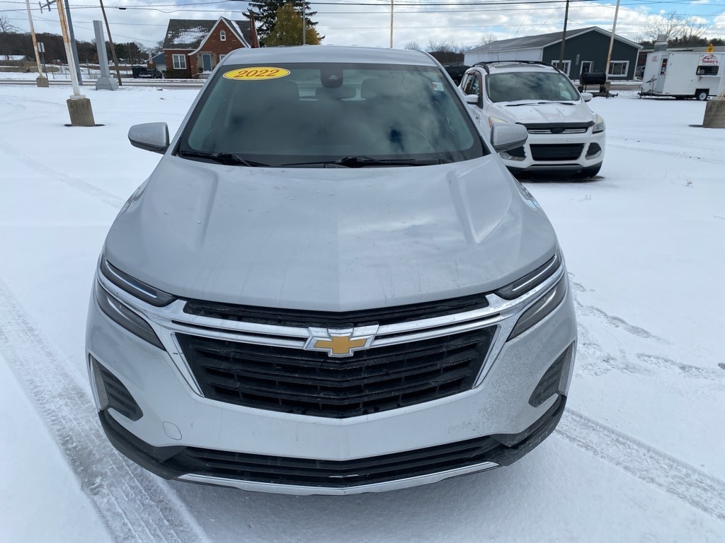 2022 Chevrolet Equinox photo 3