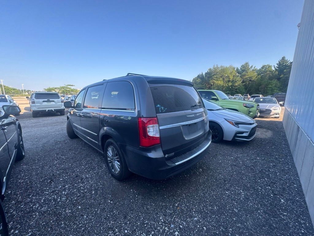 Used 2015 Chrysler Town & Country Touring-L Van