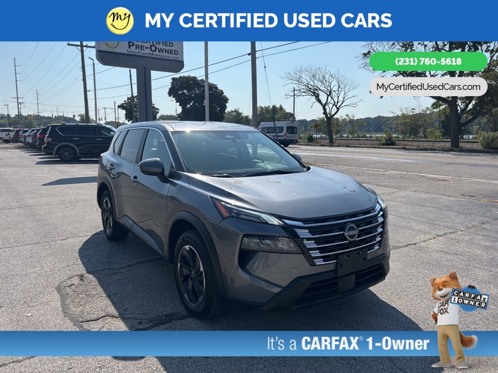 2024 Nissan Rogue SV photo 3