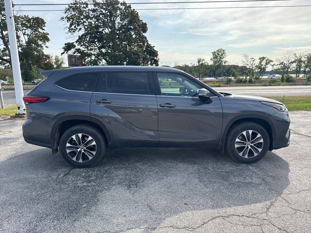 2020 Toyota Highlander XLE photo 4