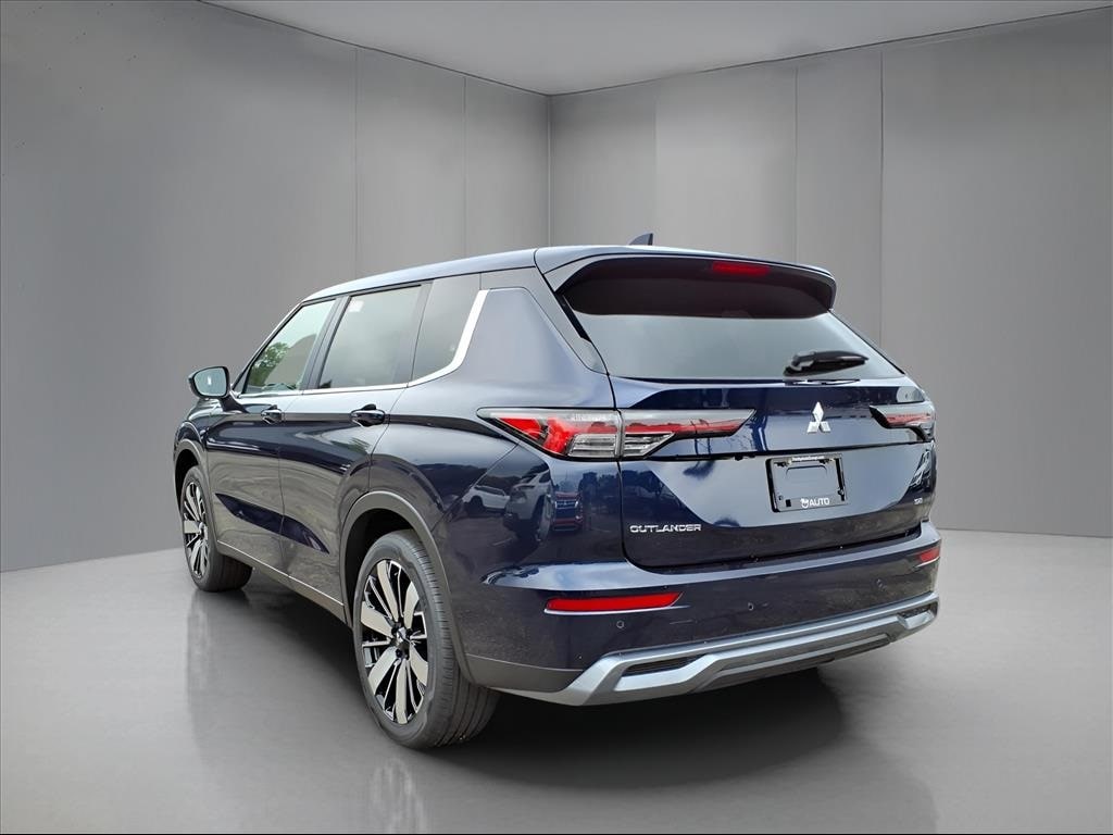New 2025 Mitsubishi Outlander SE SUV
