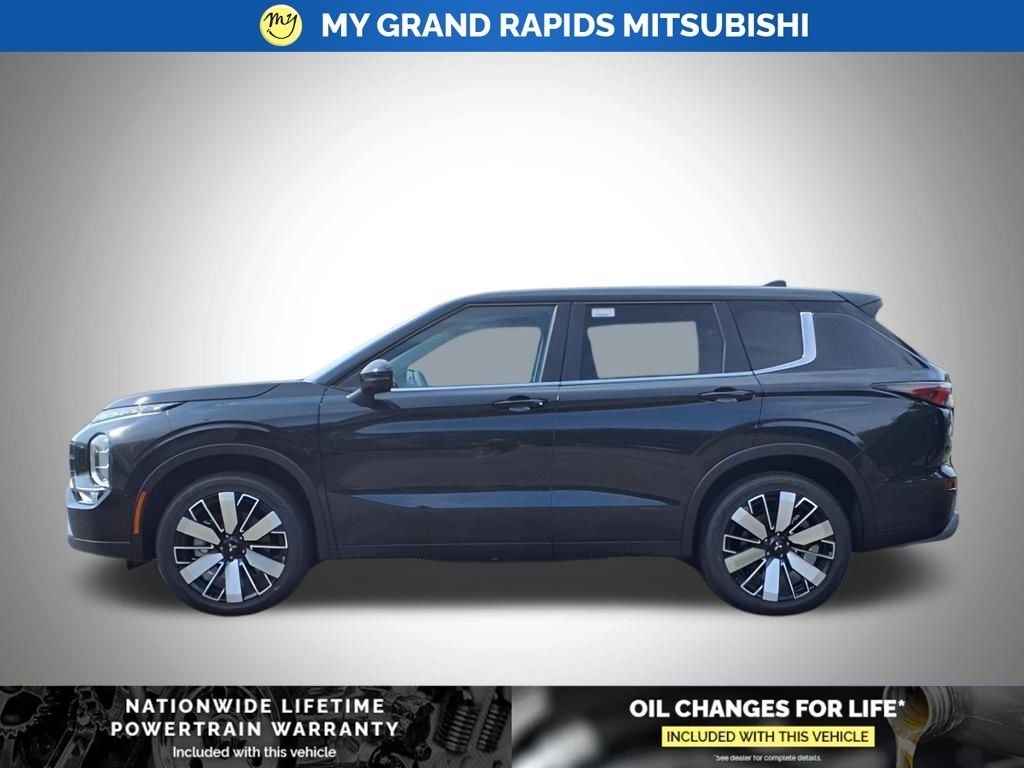 New 2025 Mitsubishi Outlander SE SUV