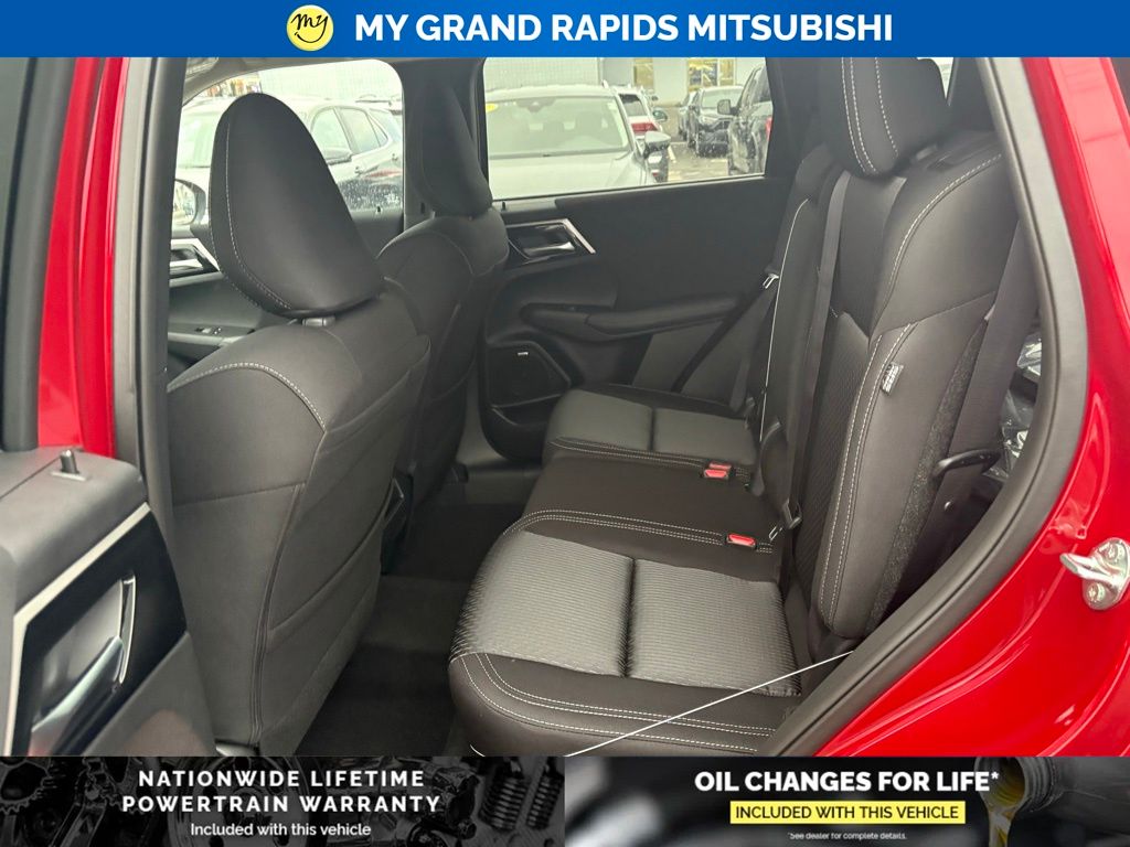 2026 Mitsubishi Outlander ES - Photo 12