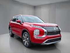2025 Mitsubishi Outlander SE SUV
