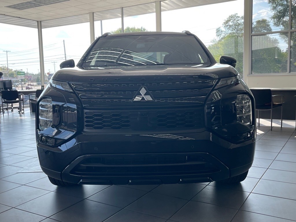 2025 Mitsubishi Outlander PHEV SEL Black Edition photo 2