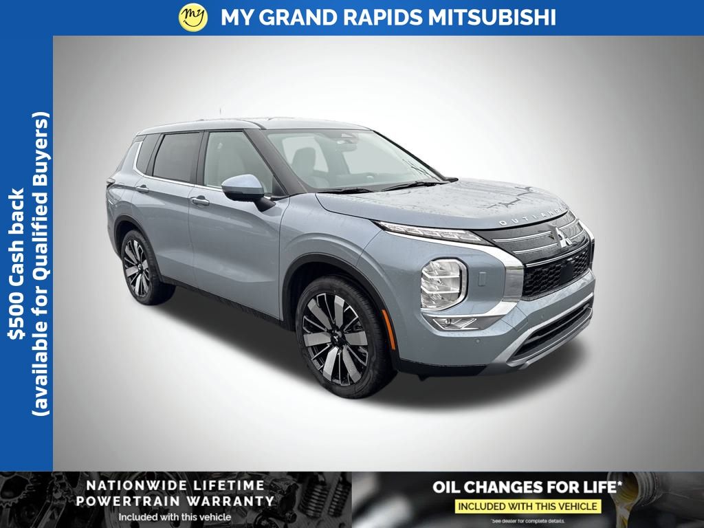 2026 Mitsubishi Outlander SE's photo