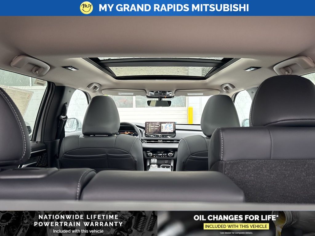 2026 Mitsubishi Outlander SE - Photo 15