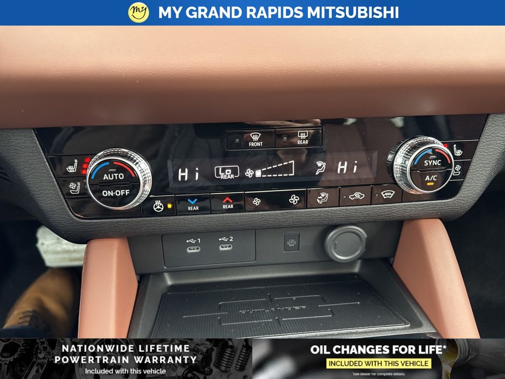 2026 Mitsubishi Outlander SEL - Photo 24