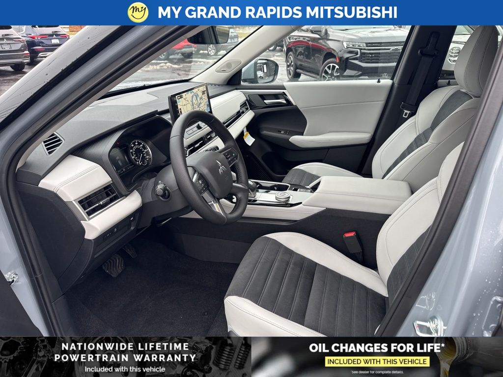 2026 Mitsubishi Outlander SE - Photo 9
