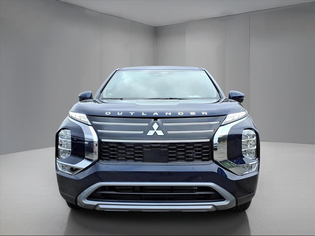 New 2025 Mitsubishi Outlander SE SUV