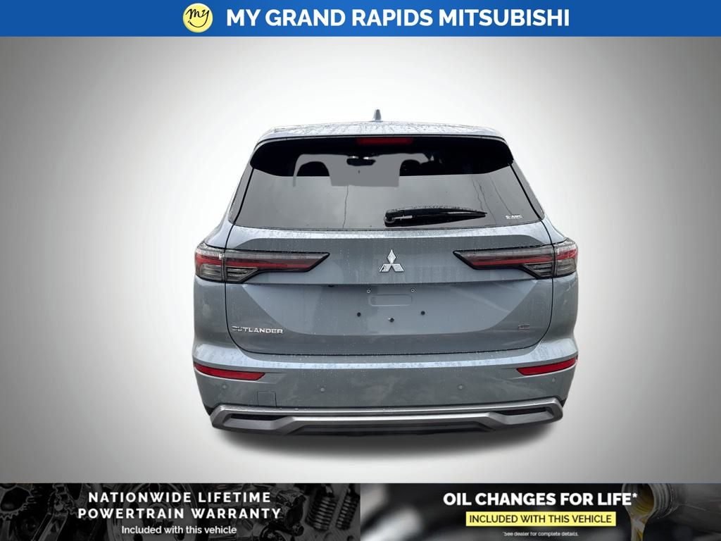2026 Mitsubishi Outlander SE - Photo 6