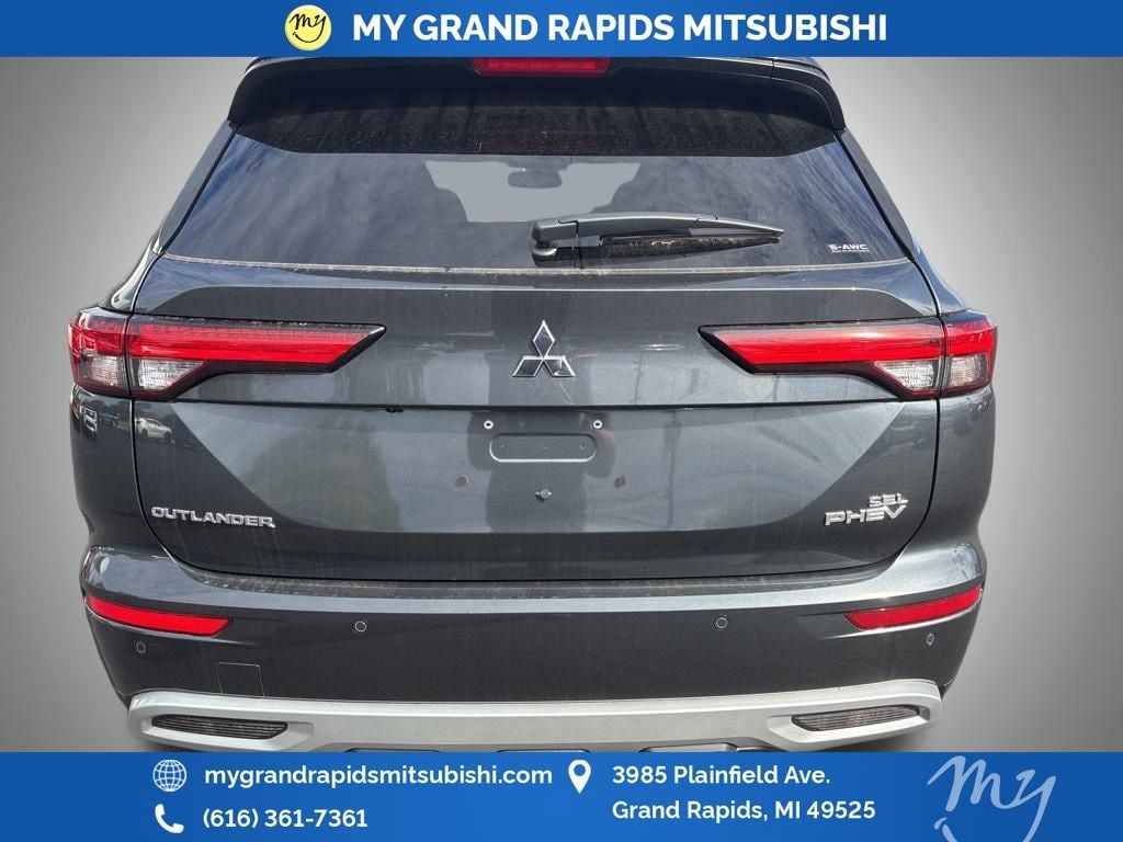 New 2025 Mitsubishi Outlander PHEV SEL SUV
