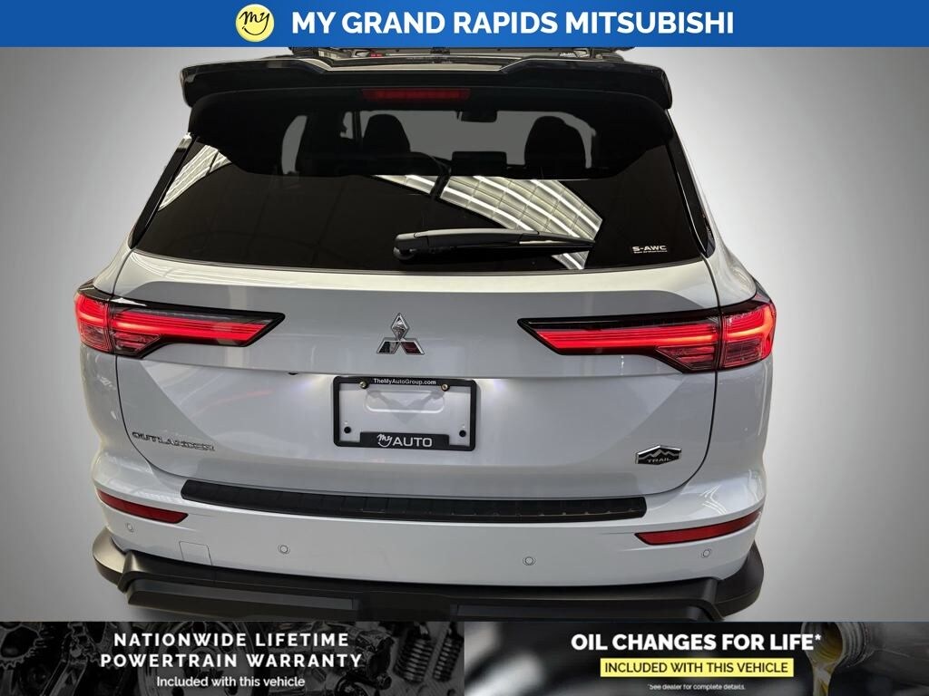 New 2026 Mitsubishi Outlander Trail Edition SUV
