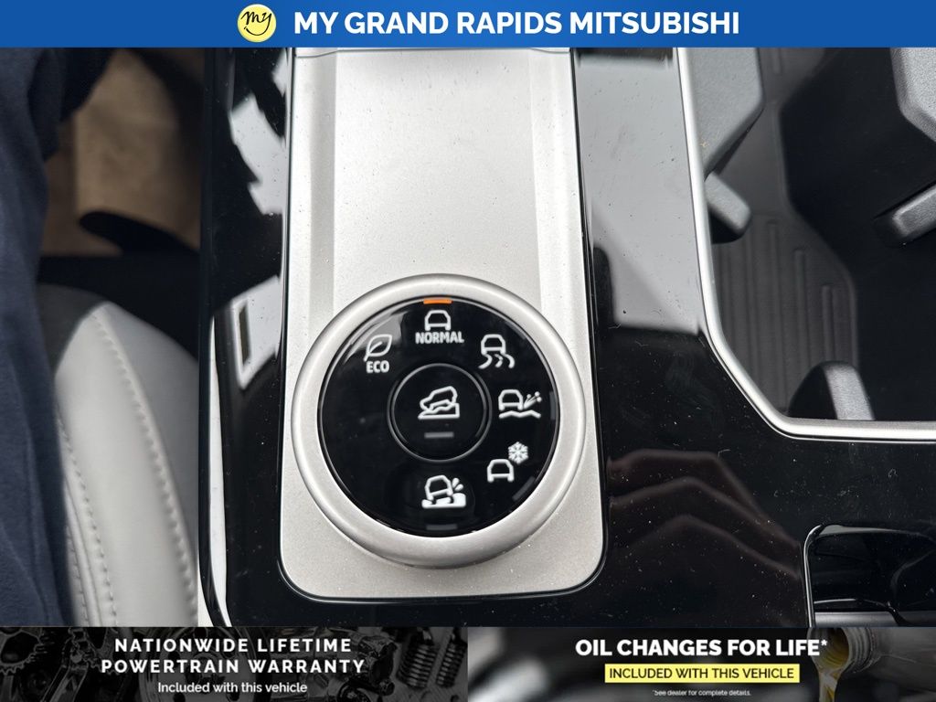 2026 Mitsubishi Outlander SE - Photo 31
