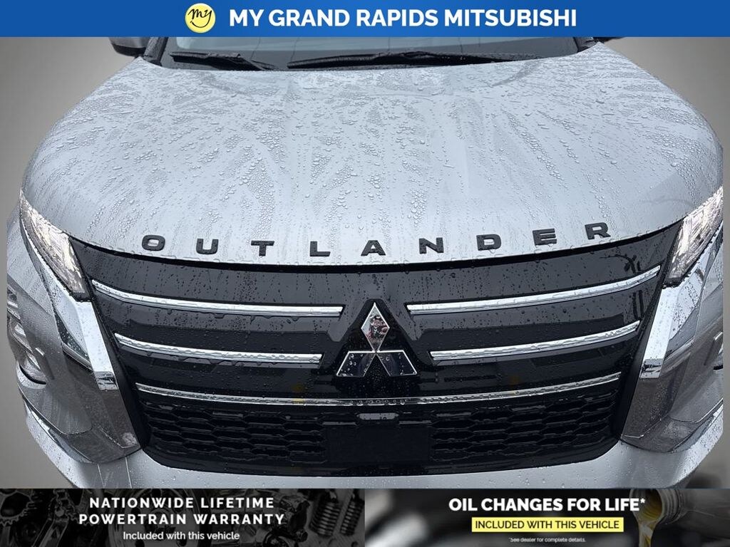 New 2026 Mitsubishi Outlander SE SUV