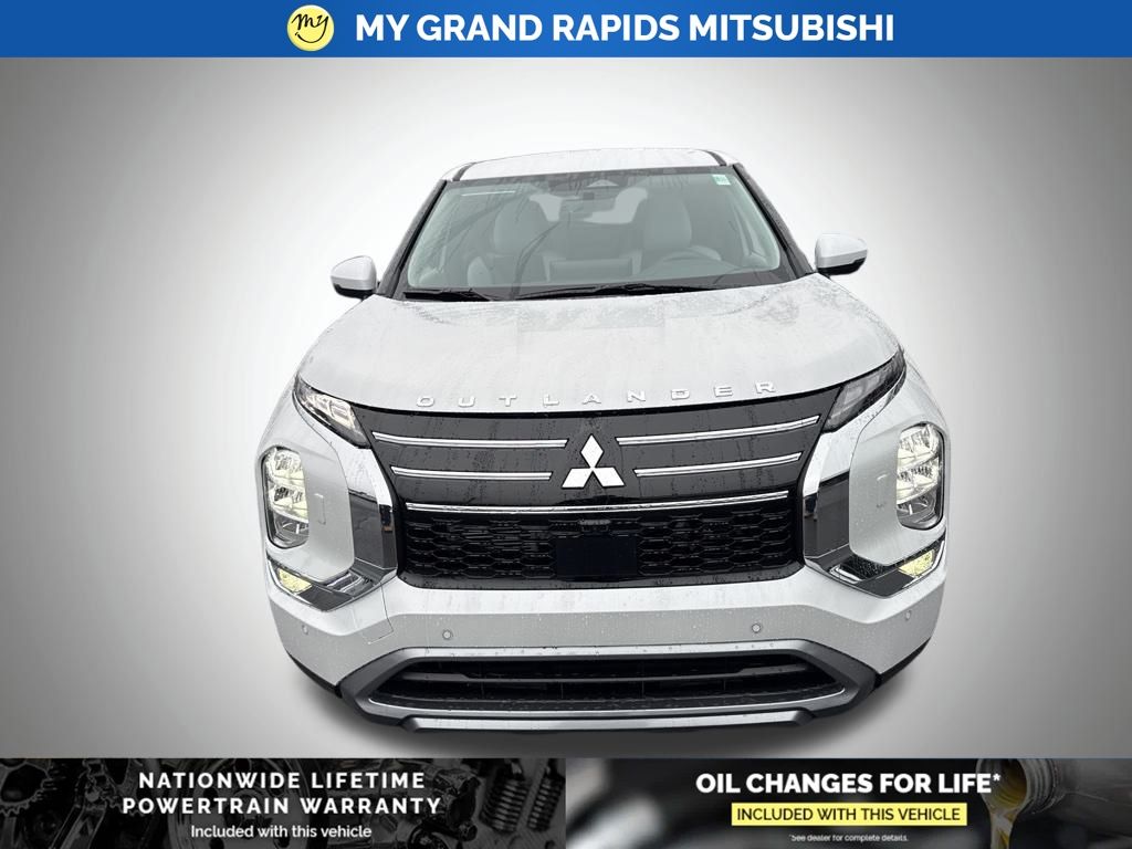 2026 Mitsubishi Outlander SE - Photo 2