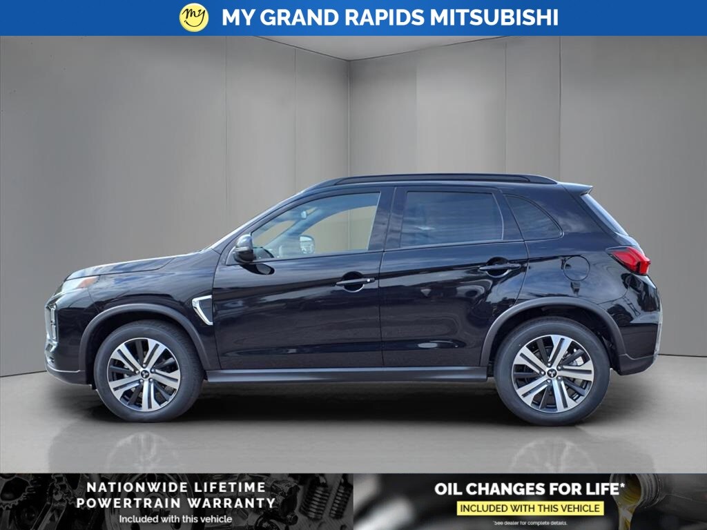 2025 Mitsubishi Outlander Sport SEL photo 3