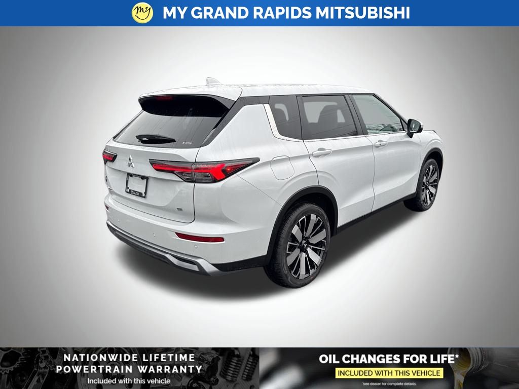 2026 Mitsubishi Outlander SE - Photo 7