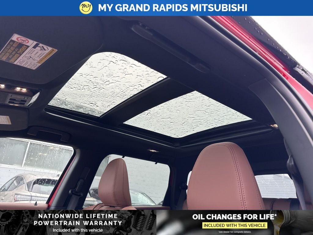 2026 Mitsubishi Outlander SEL - Photo 15
