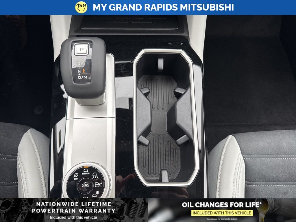 2026 Mitsubishi Outlander SE - Photo 24
