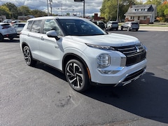 2025 Mitsubishi Outlander PHEV SE SUV