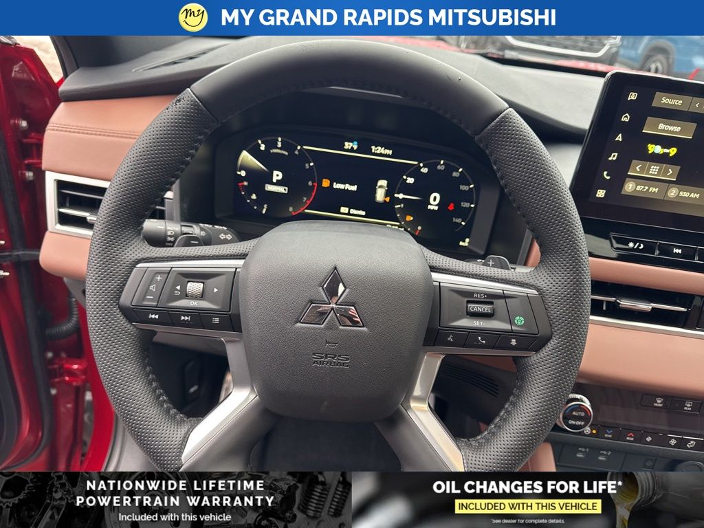 2026 Mitsubishi Outlander SEL - Photo 13