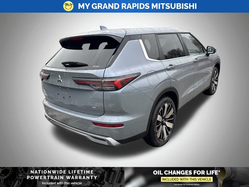 2026 Mitsubishi Outlander SE - Photo 7