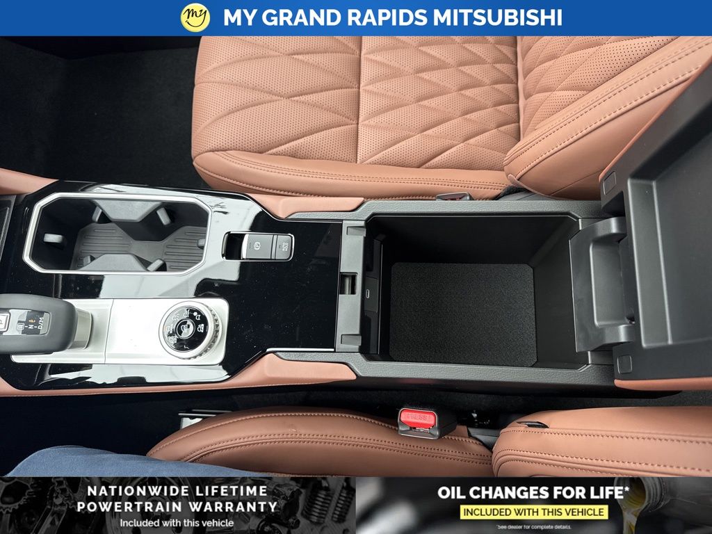 2026 Mitsubishi Outlander SEL - Photo 28