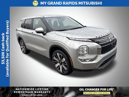 2026 Mitsubishi Outlander SE SUV