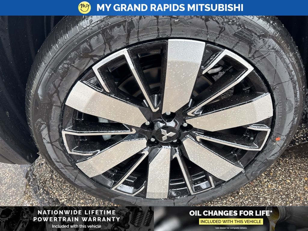 2026 Mitsubishi Outlander SE - Photo 10
