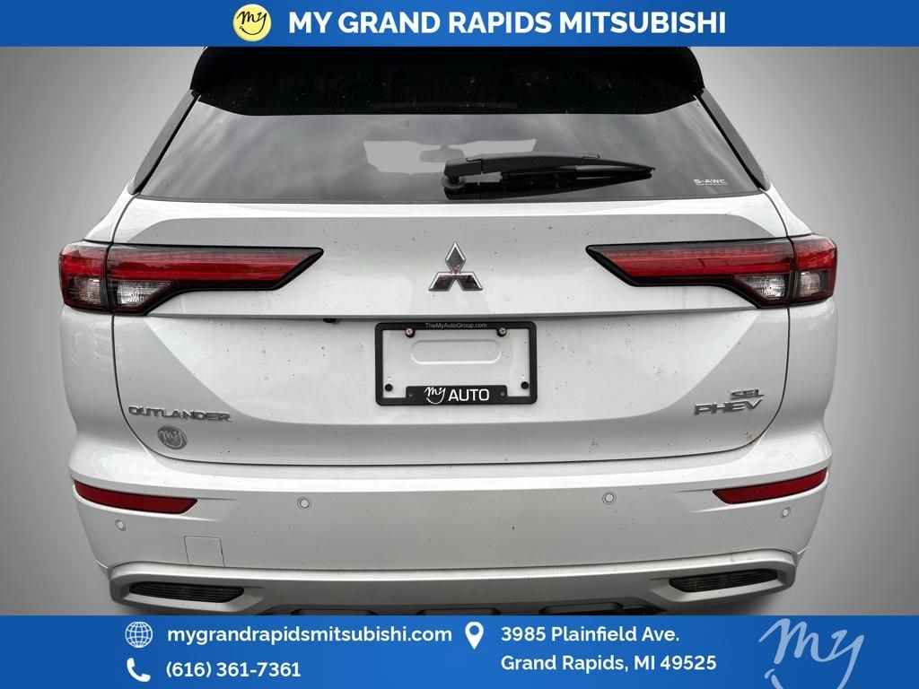 New 2025 Mitsubishi Outlander PHEV SEL SUV