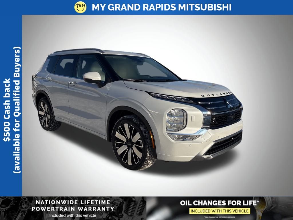 2026 Mitsubishi Outlander SEL's photo