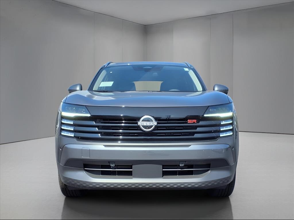 2025 Nissan Kicks SR photo 2