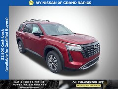 2026 Nissan Pathfinder SL SUV