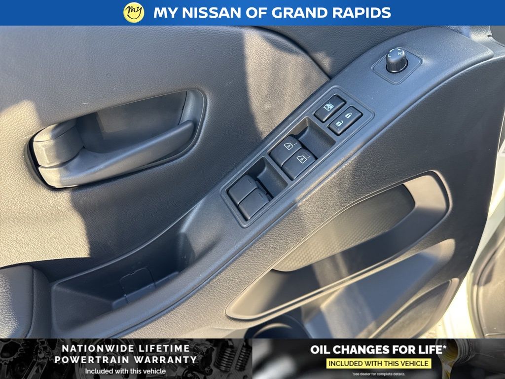 2026 Nissan Frontier SV - Photo 17