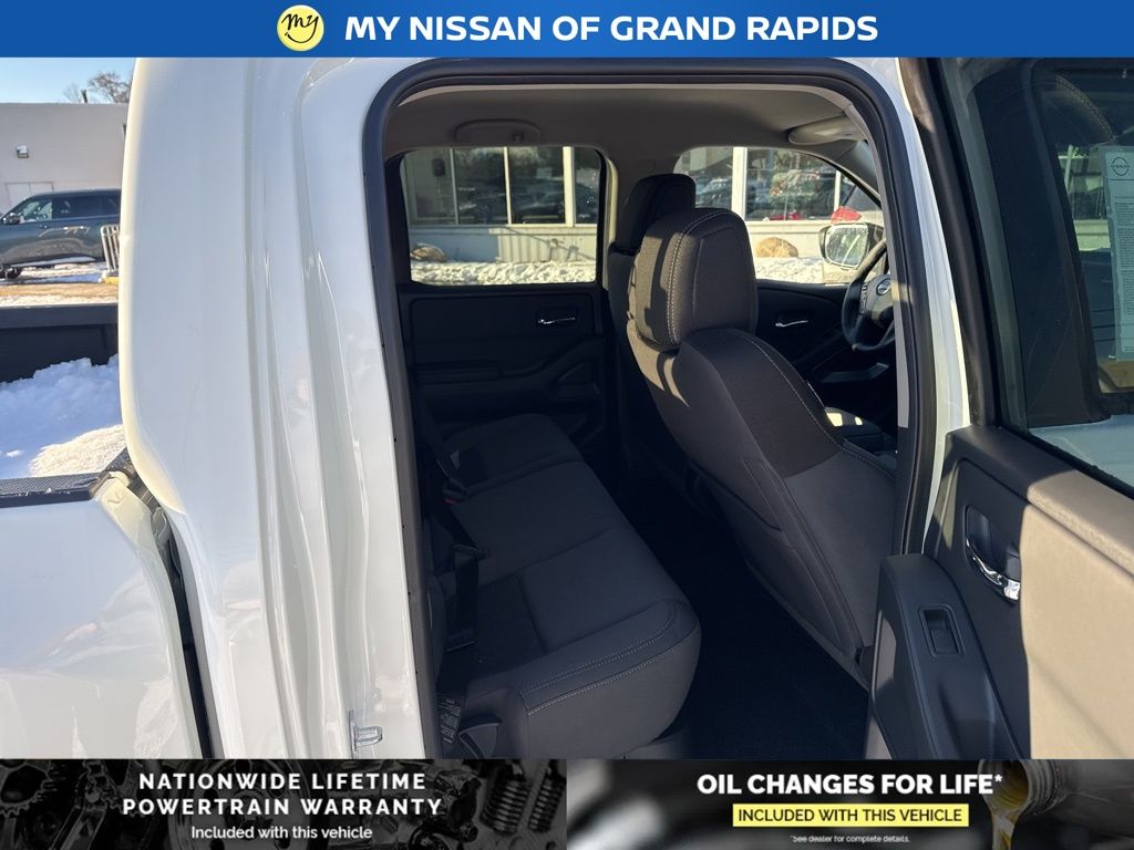 2026 Nissan Frontier SV - Photo 12