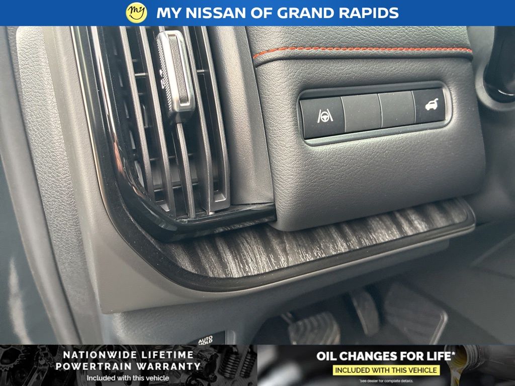 2026 Nissan Armada PRO-4X - Photo 15