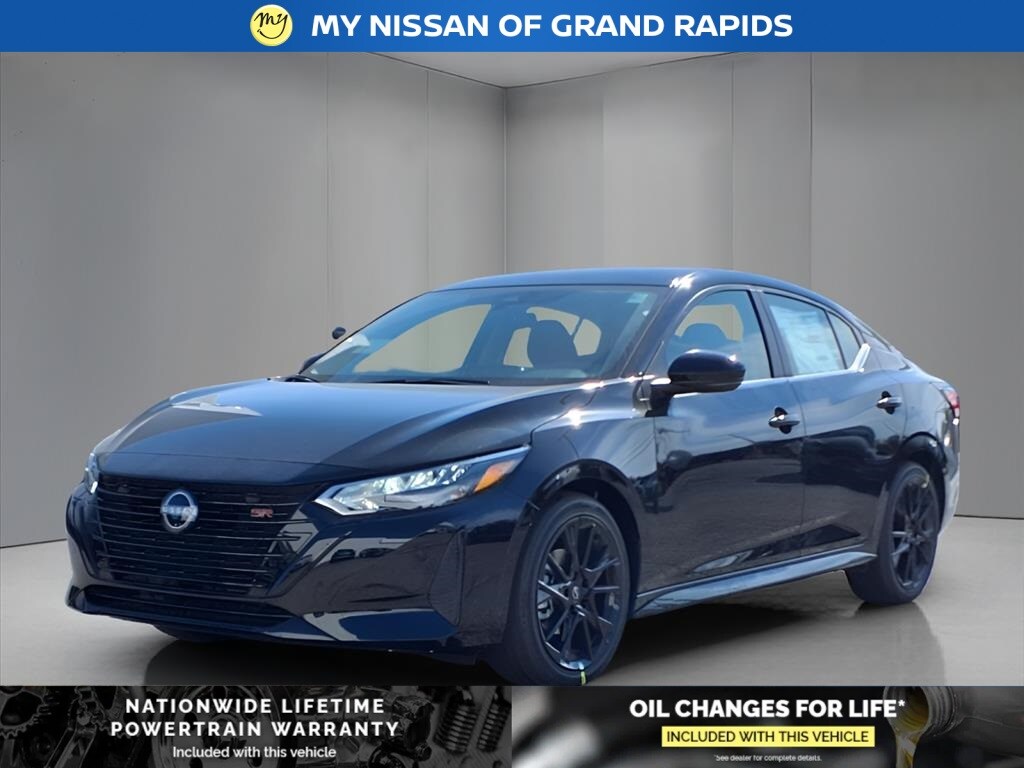 2025 Nissan Sentra SR photo 2