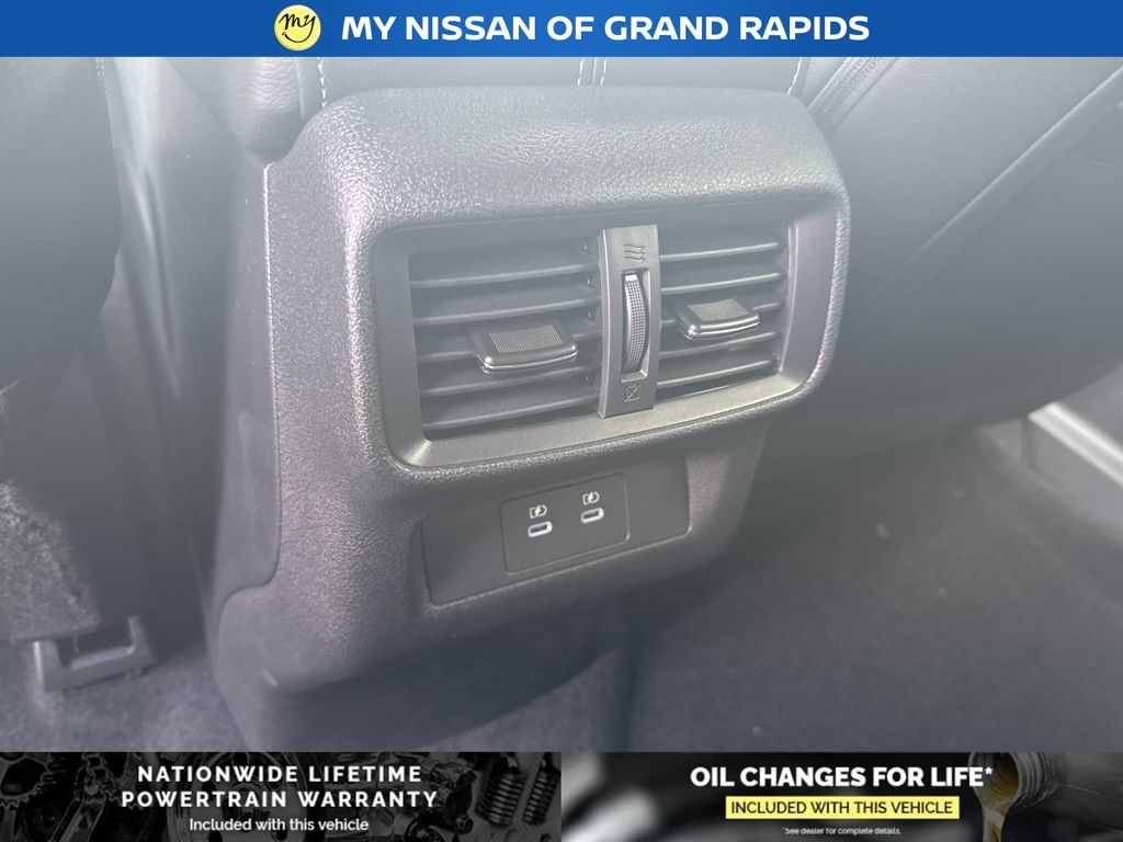 2026 Nissan Murano SV - Photo 9